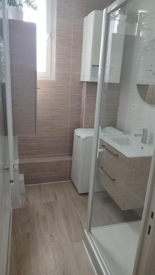 Apartmán Logement Place D'Erlon Hypercentre Avec Balcon Remeš Exteriér fotografie