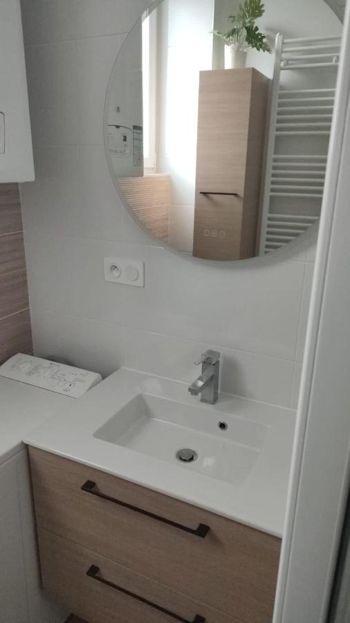 Apartmán Logement Place D'Erlon Hypercentre Avec Balcon Remeš Exteriér fotografie